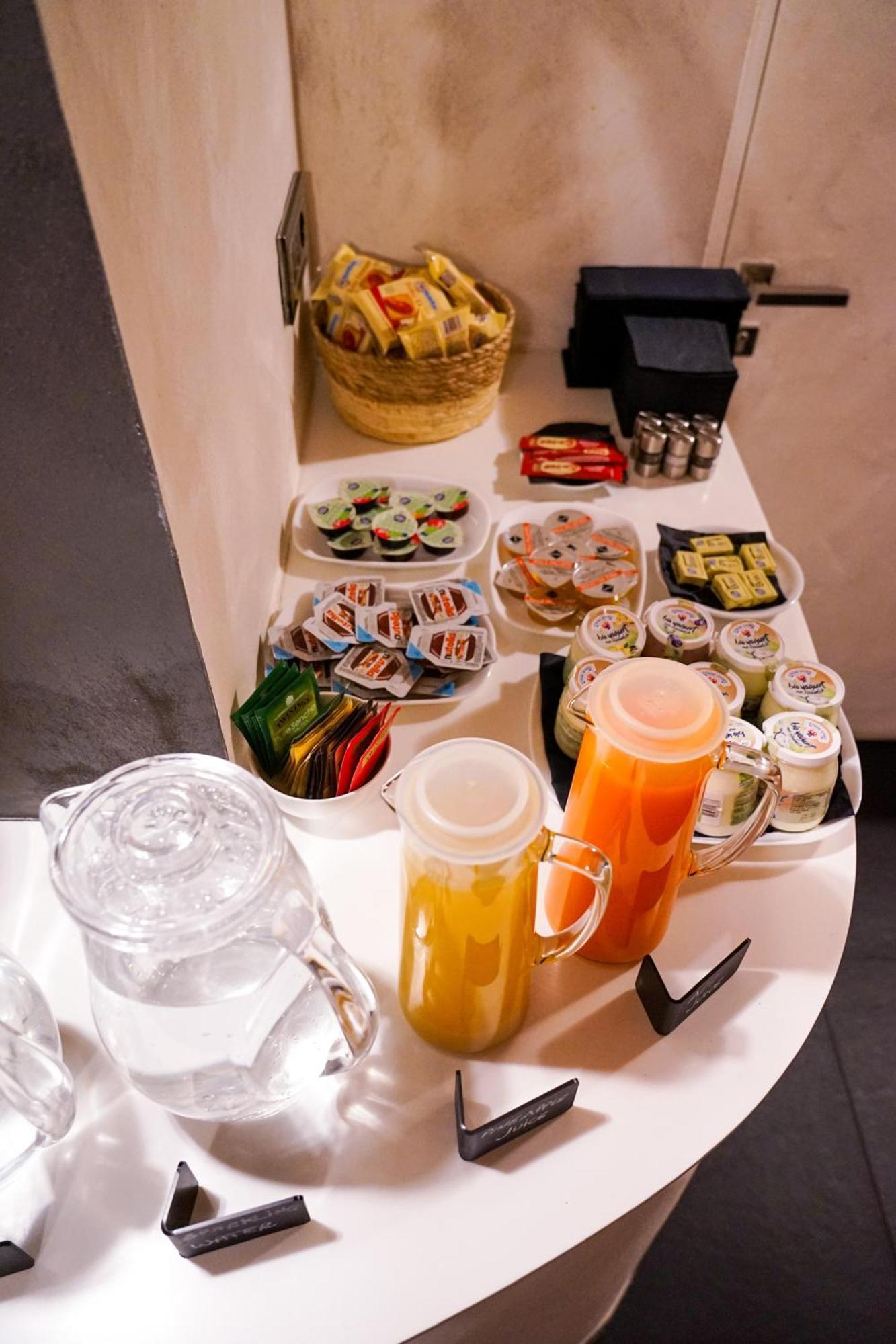 The Unique Hotel มิลาน ภายนอก รูปภาพ