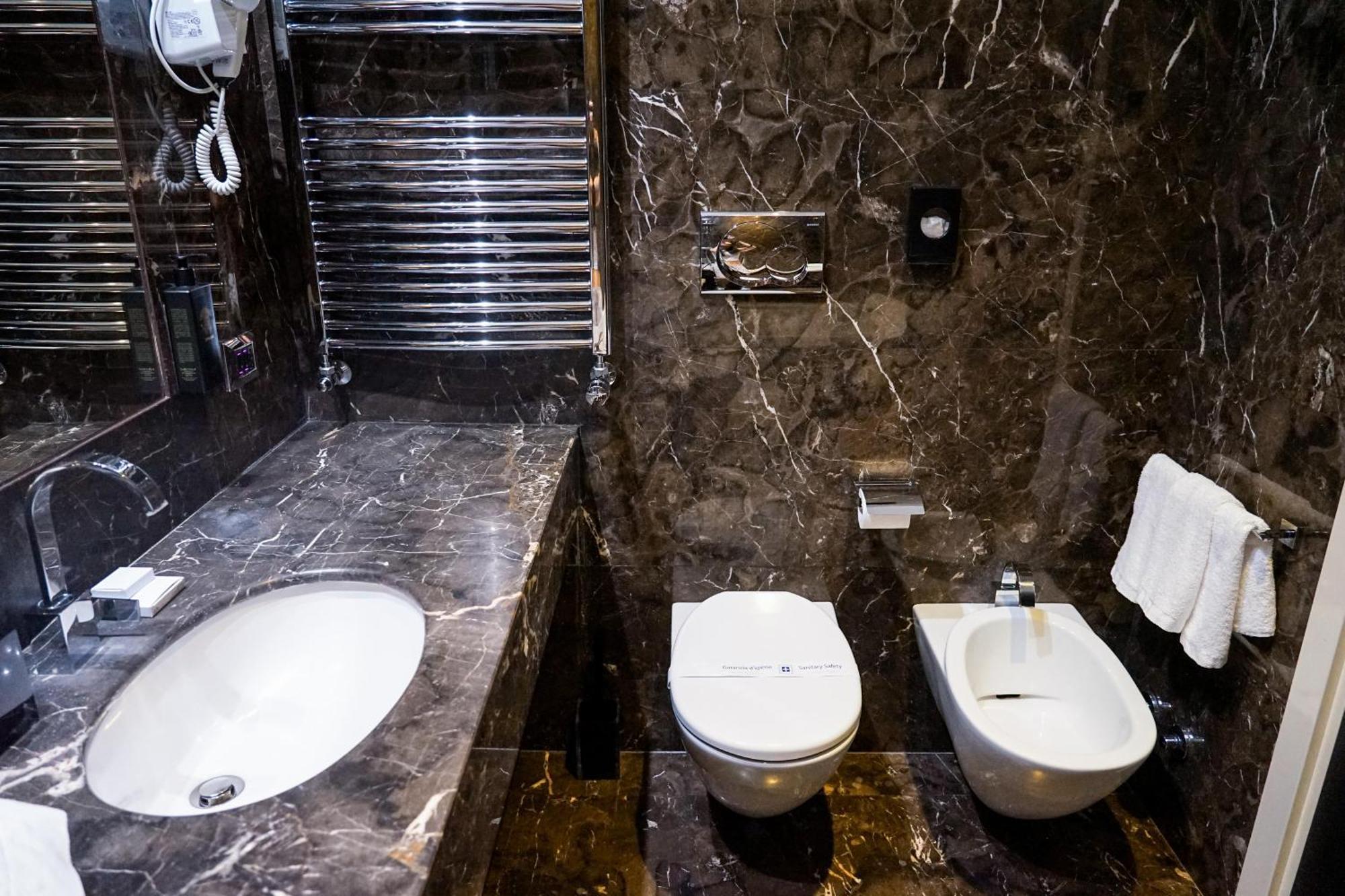 The Unique Hotel มิลาน ภายนอก รูปภาพ
